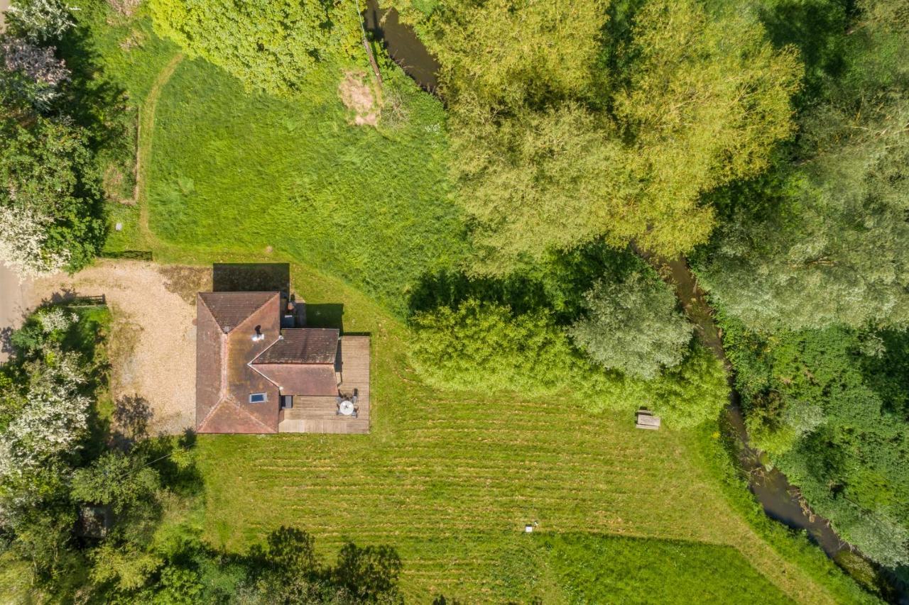 Вилла Ultimate Constable Country Rural Retreat - The Pump House Колчестер Экстерьер фото