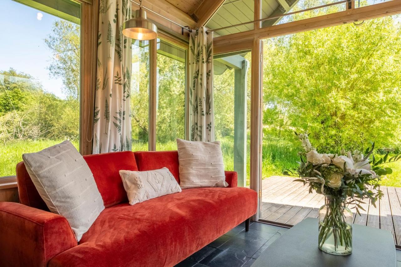 Вилла Ultimate Constable Country Rural Retreat - The Pump House Колчестер Экстерьер фото